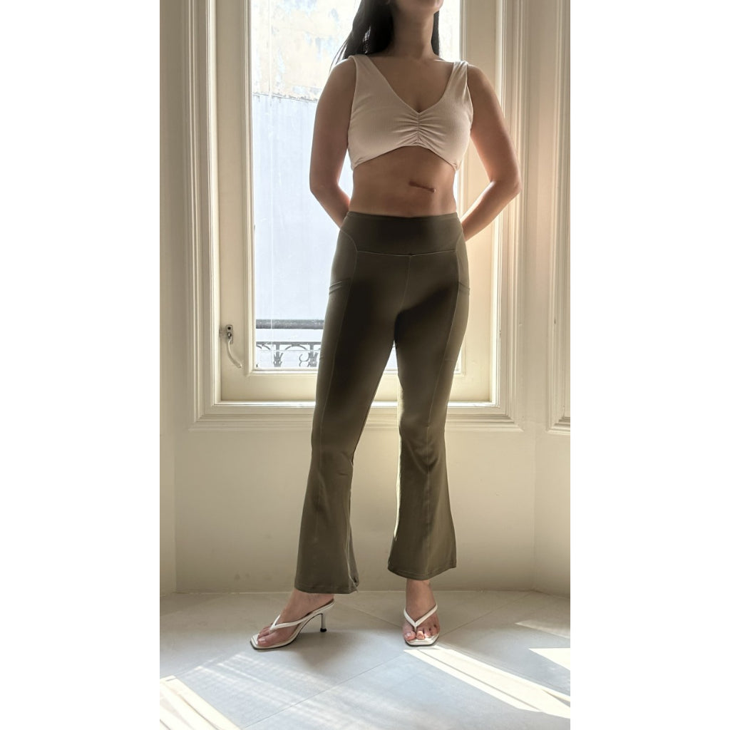 PATRICE Petite Flare Pants