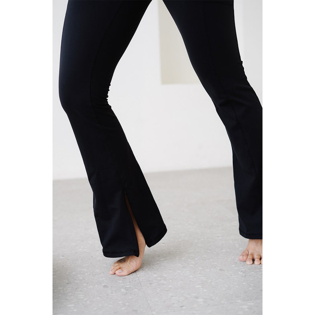 PATRICE Petite Flare Pants