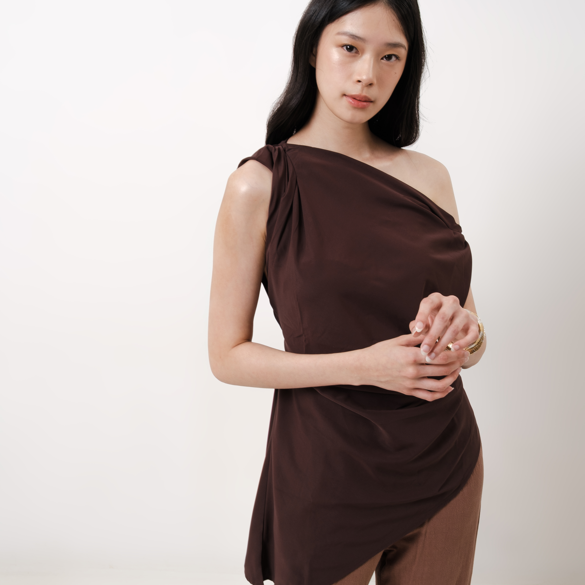 CRUZ Asymmetric Top