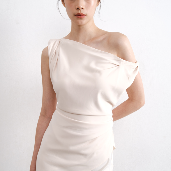 CRUZ Asymmetric Top